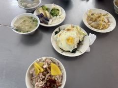 嘉義垂楊路火雞肉飯咖哩飯照片