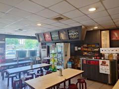 嘉義噴水雞肉飯-新民店照片