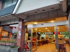 嘉義噴水雞肉飯-新民店照片